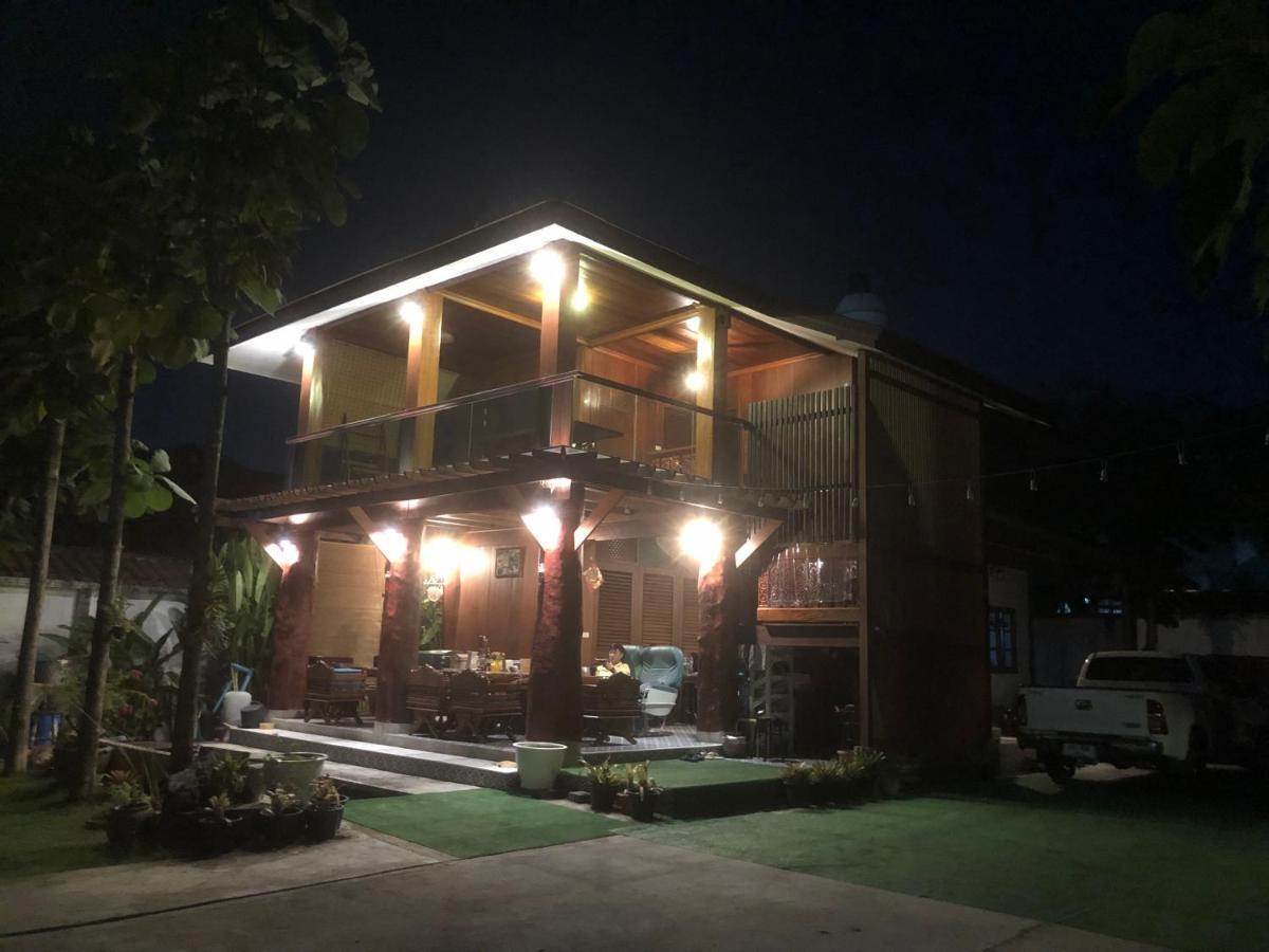 188 Teak House บ้านต้นสัก Чиангмай Экстерьер фото
